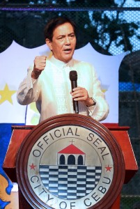 MAYOR RAMA'S SOCA/JULY 4, 2015: Cebu City mayor Michael Rama deliver his State of the City Address (SOCA) infront of the Port San Pedro (background) at Plaza Independencia.(CDN PHOTO/JUNJIE MENDOZA)