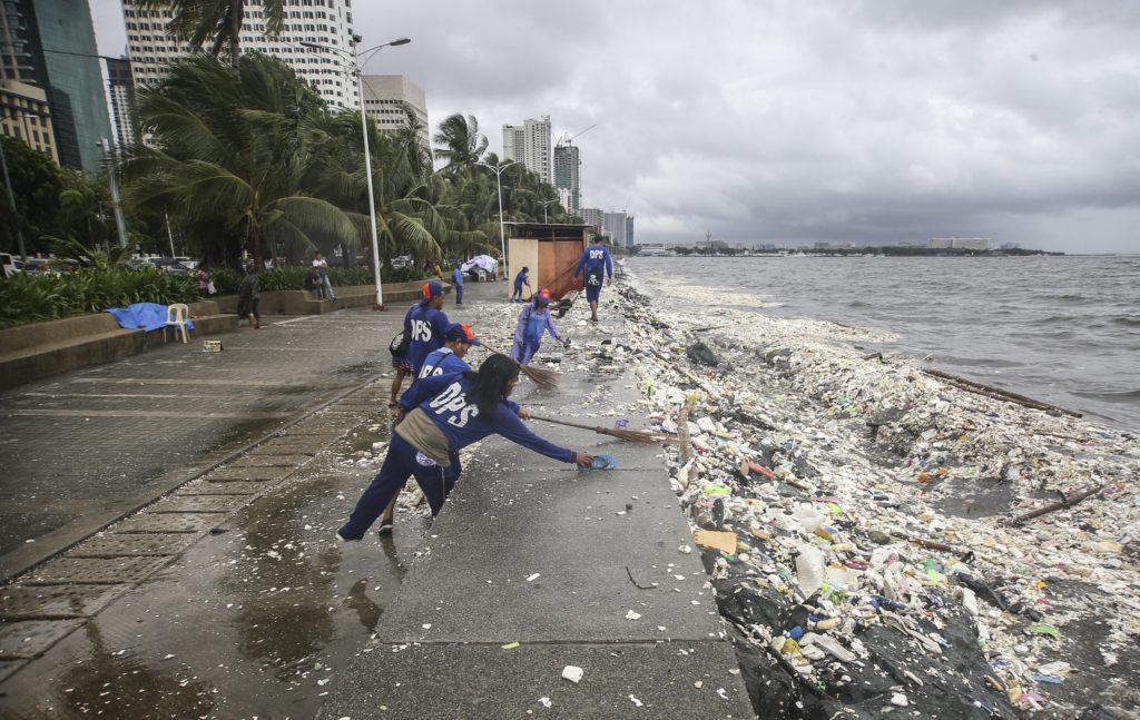 113 metric tons na basura nahakot sa Manila Bay  Bandera