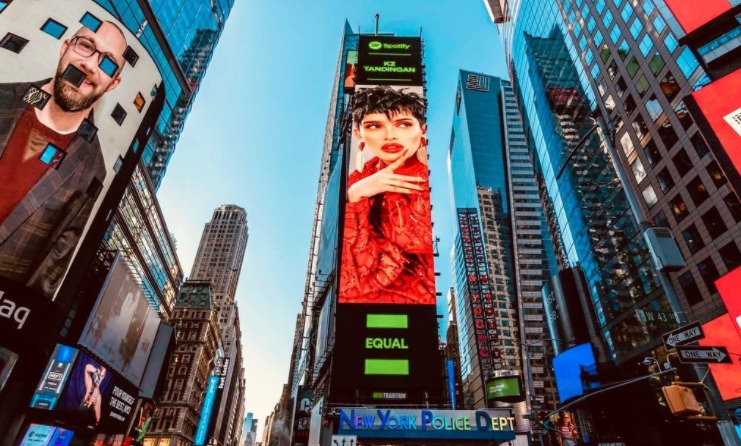 KZ Tandingan spotted sa New York Times Square billboard