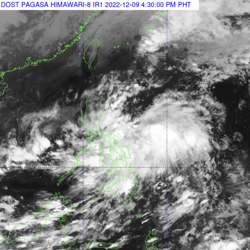 LPA posibleng pumasok na sa bansa, nagpapaulan sa Visayas at Mindanao