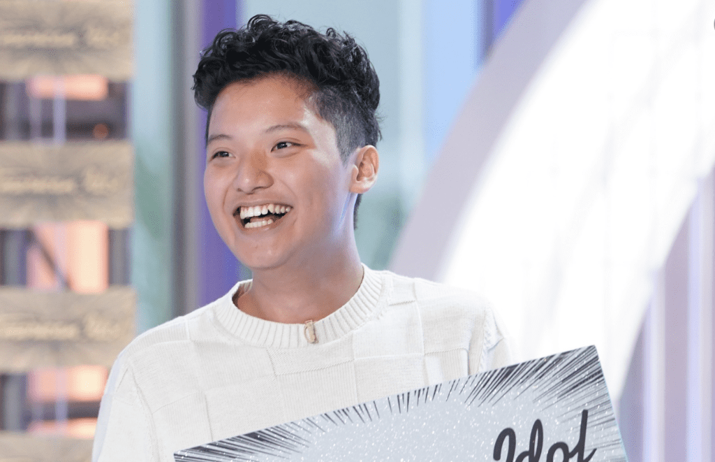 Tyson Venegas pinabilib ang judges ng 'American Idol', nasungkit ang platinum ticket