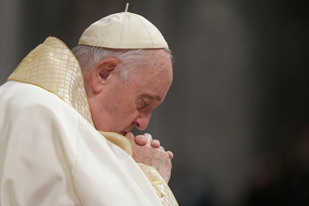 Pope Francis nagkaroon ng respiratory infection, nagpapagaling sa ospital