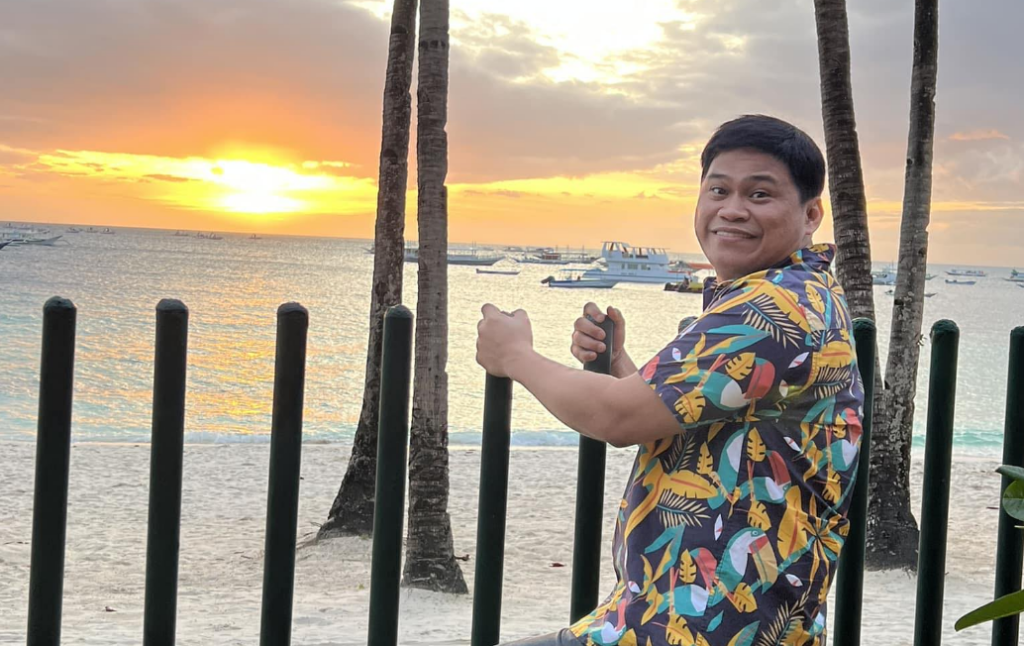 Ogie Diaz may pinaringgang 'host': 'Wag ka masyadong dependent sa teleprompter