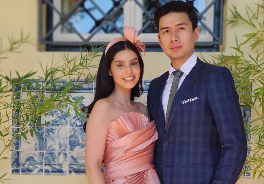 Christian Bautista lumuhod, hinarana ang asawang si Kat Ramnani sa harap ng showbiz press: 'The best wife, sobra!'