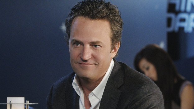 ‘Friends’ actor Matthew Perry pumanaw na sa edad 54