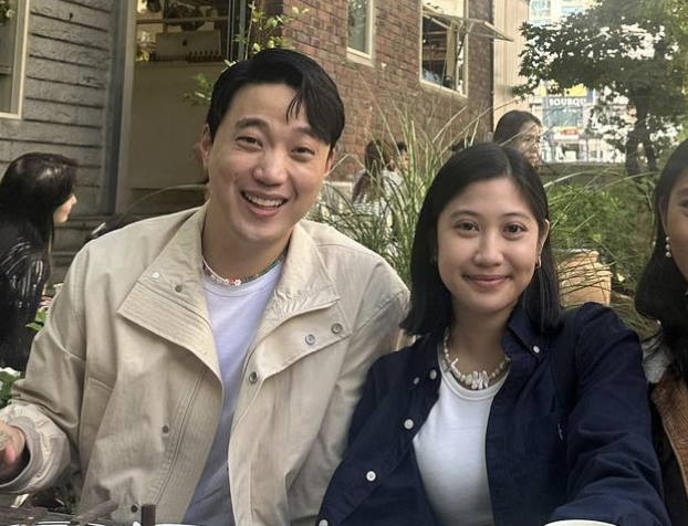 Ryan Bang super happy ang Pasko kasama ang pamilya ng non-showbiz GF