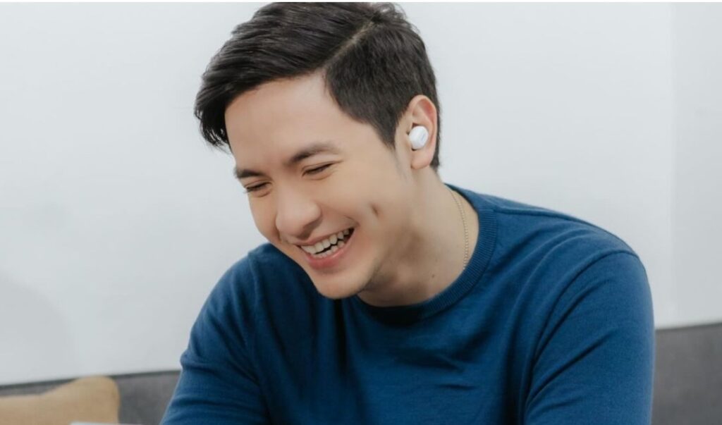 Alden: 'Ang description ko sa personal life yung naka-boxers lang ako...'