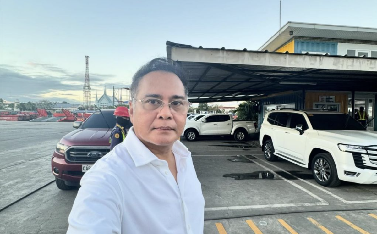 John Arcilla sinabing 'normal duty' ang alagaan ang mga magulang