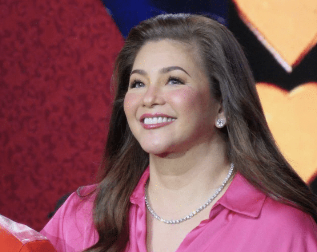 Regine ininda ang matinding back pain bago ang concert: Lakas makamatanda!