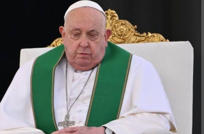 Pope Francis sa sakit na pneumonia: 'I might not make it this time'