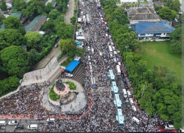 Libu-libong INC sumugod sa People Power Monument, para kay Marcoleta?